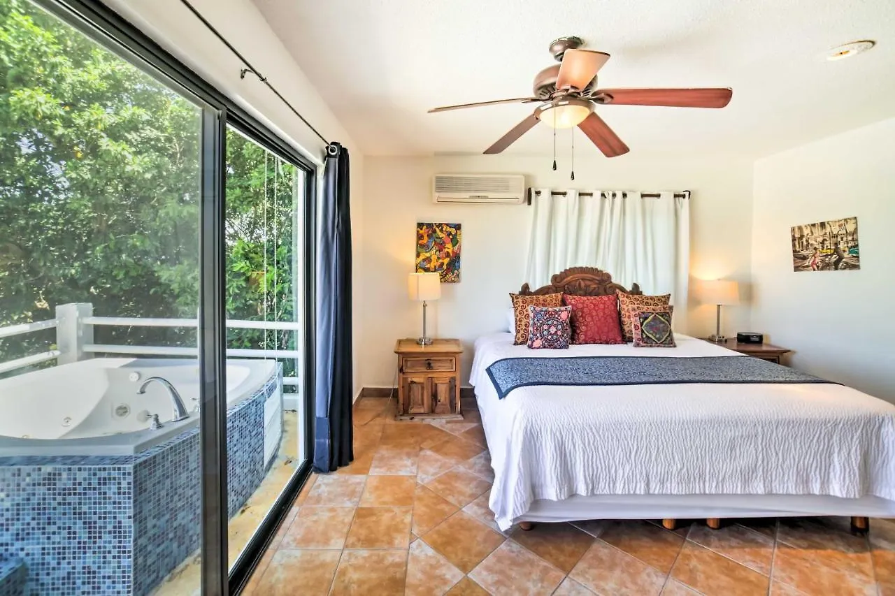 Apartment Gorgeous Penthouse Villa With Deck And Ocean Views! Cozumel