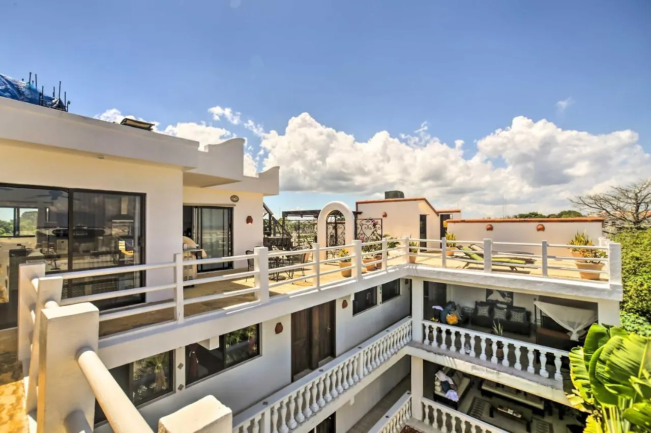 Gorgeous Penthouse Villa With Deck And Ocean Views! Cozumel Apartment
