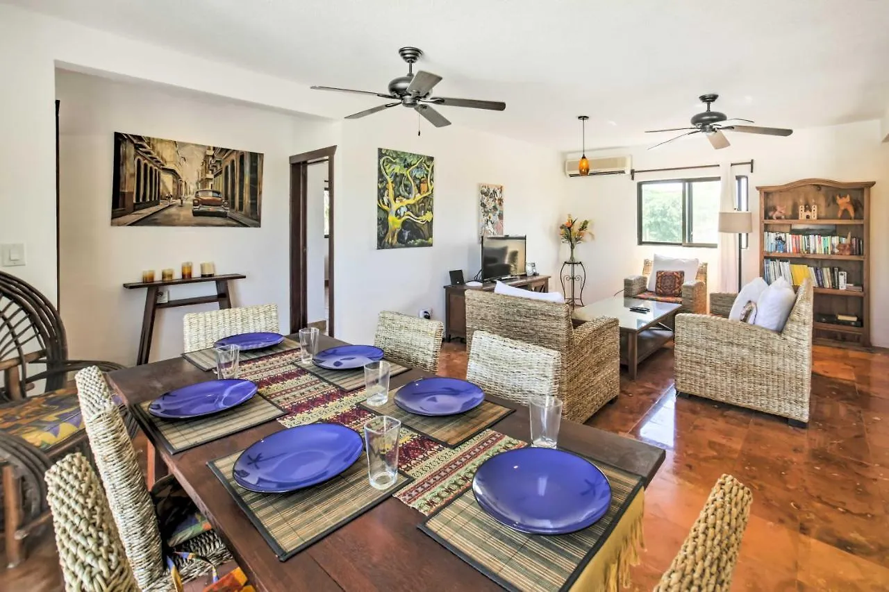 Gorgeous Penthouse Villa With Deck And Ocean Views! Cozumel Apartment
